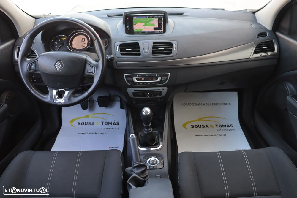 Renault Mégane 1.5 dCi Dynamique SS - 8