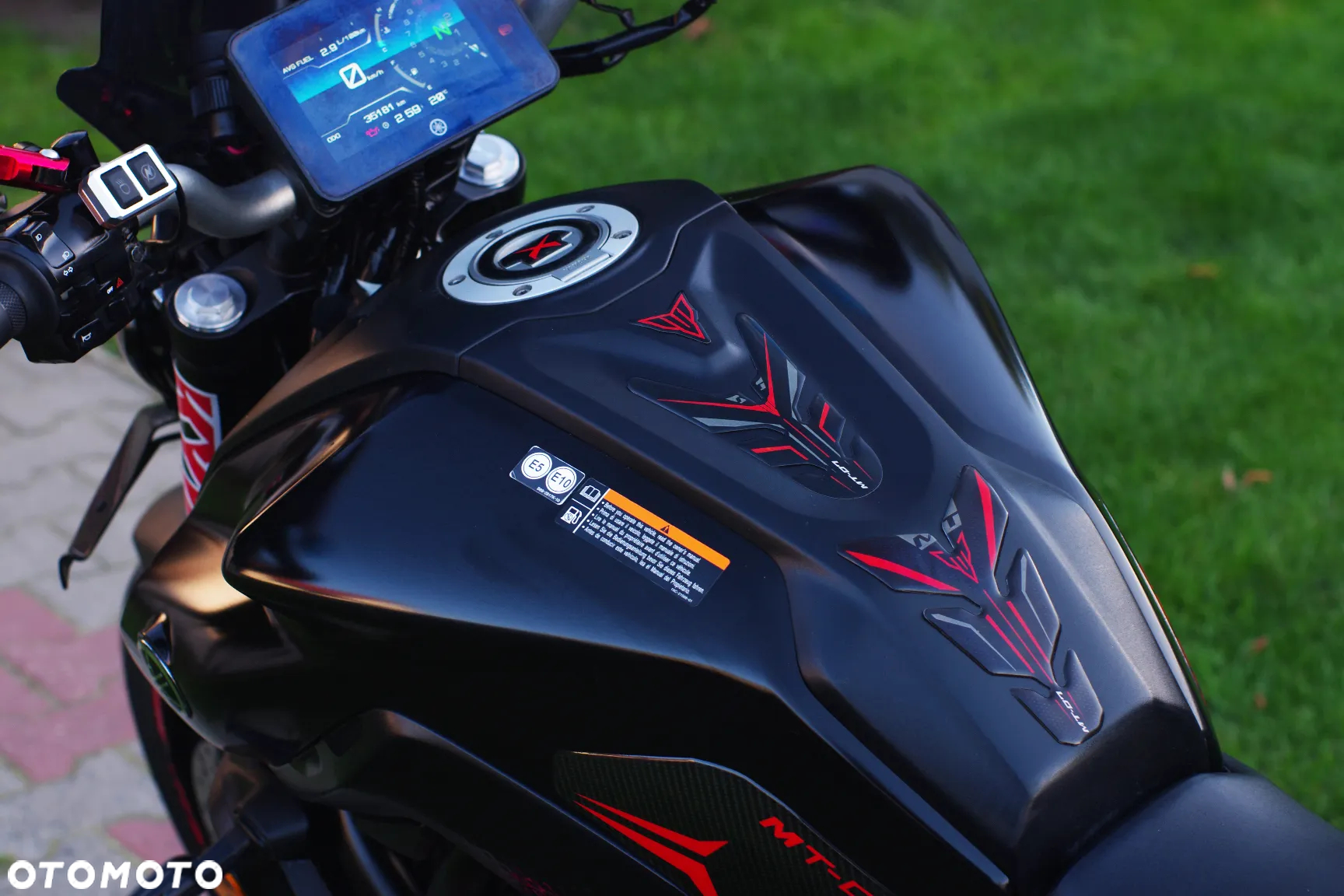 Yamaha MT - 16