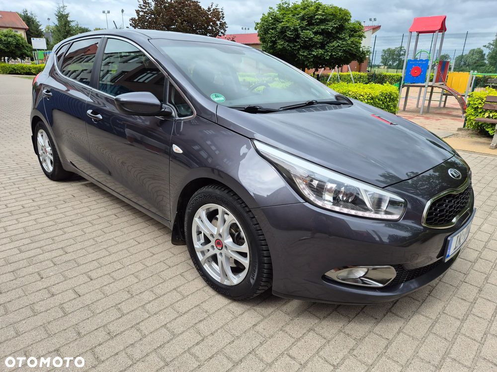 Kia Ceed 1.6 CRDi 128 Platinum Edition - 6