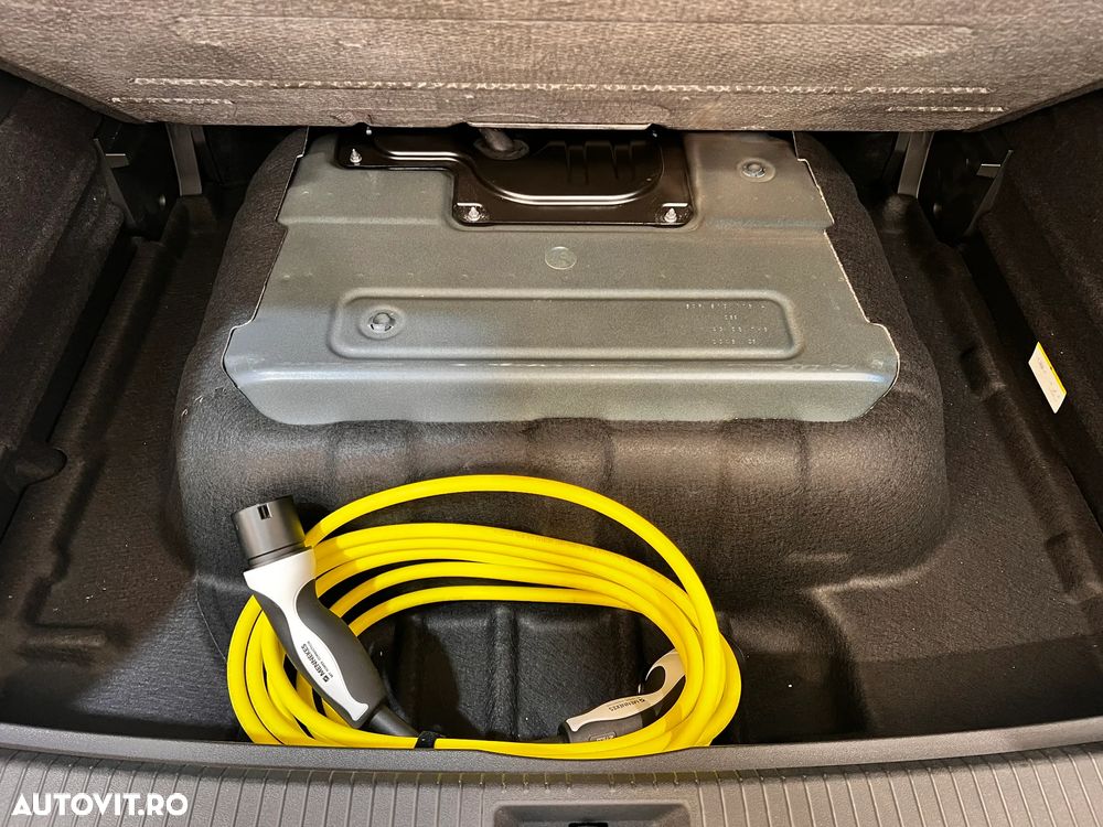 Volkswagen Tiguan - 33