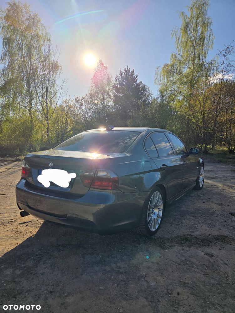 BMW Seria 3 320si - 4
