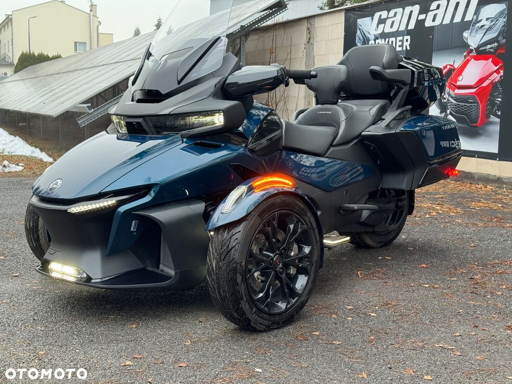 Can-Am Spyder - 3