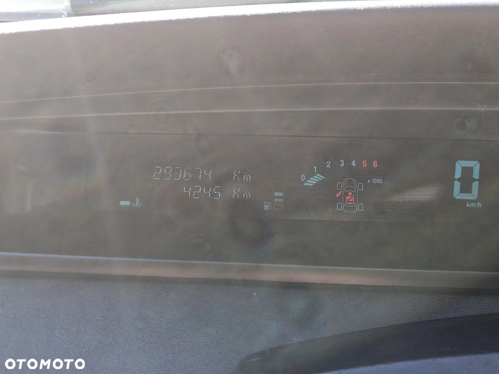 Renault Scenic 1.6 Confort Authentique - 8