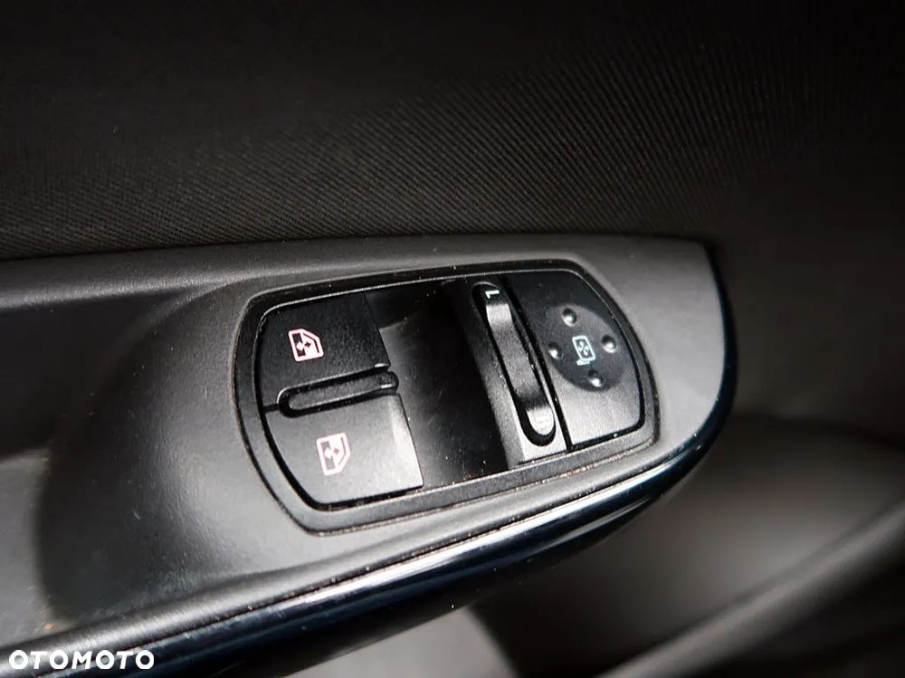 Opel Corsa 1.4 Enjoy - 16