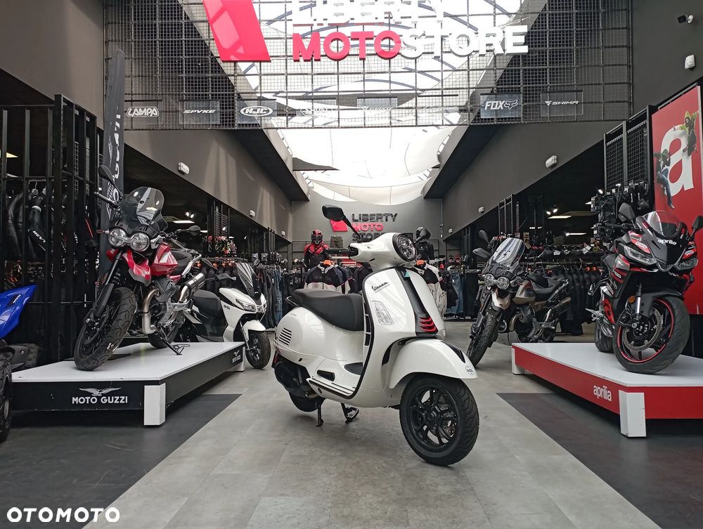 Vespa GTS - 3