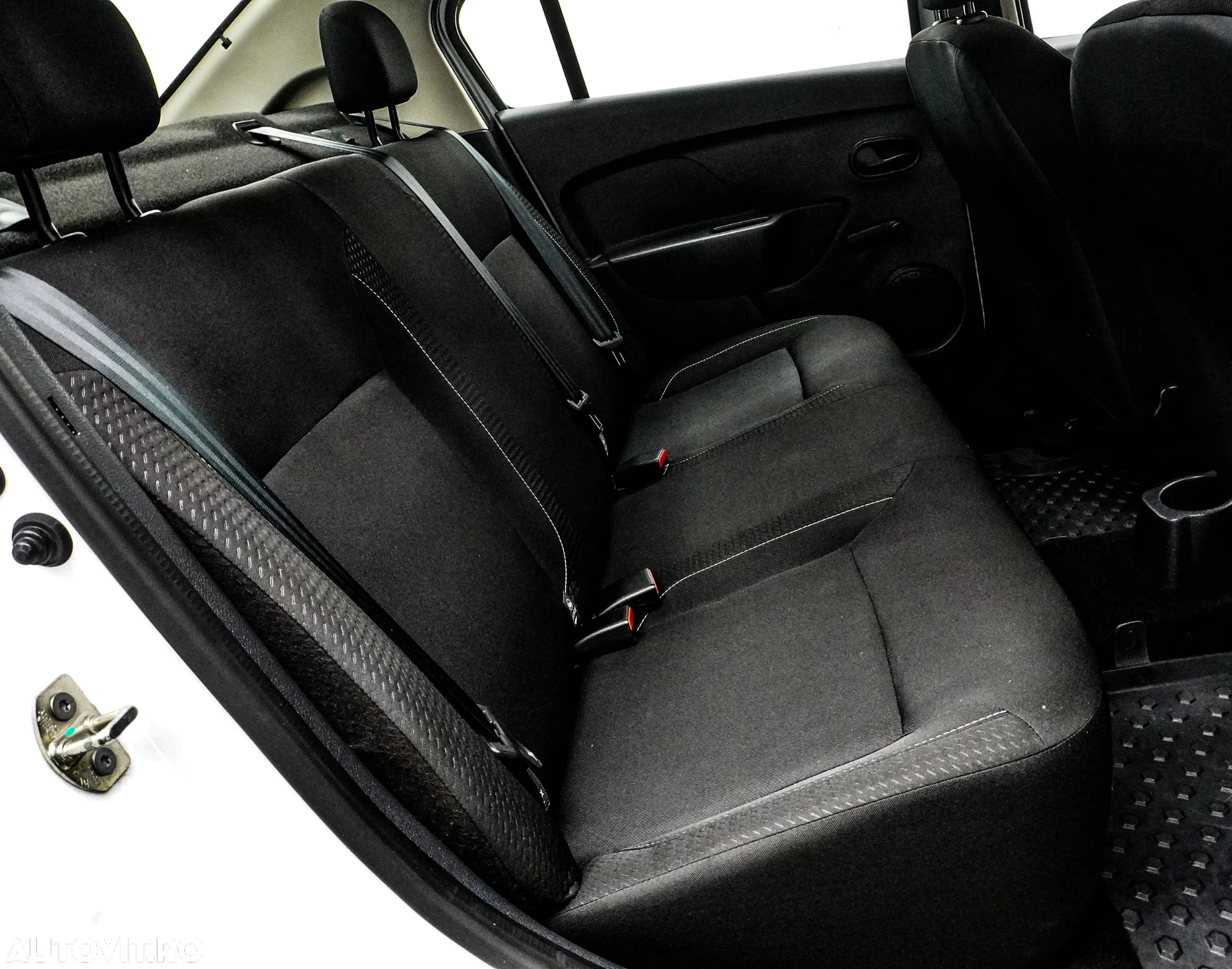 Dacia Logan 0.9 TCe Laureate - 17