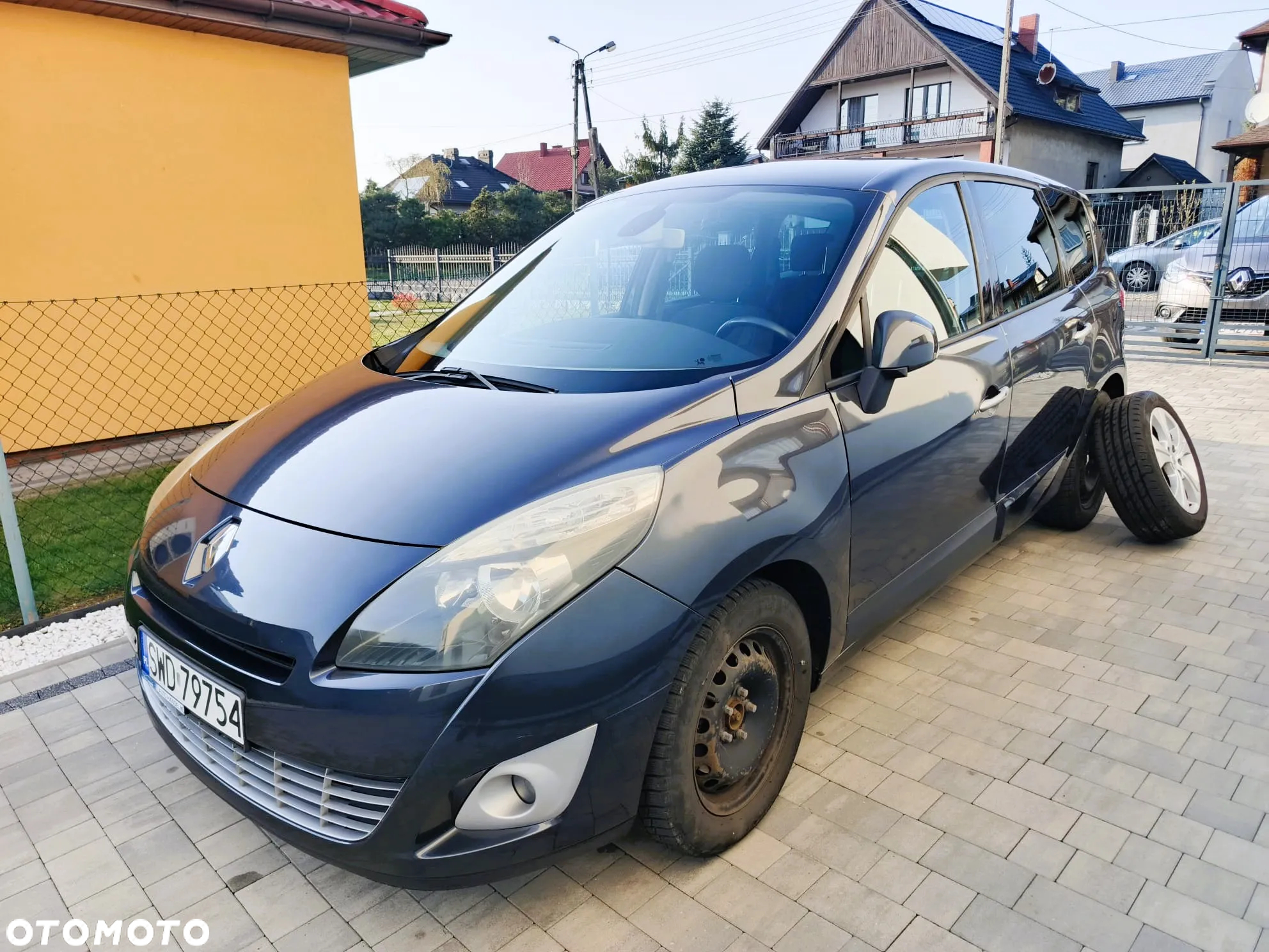 Renault Scenic 1.4 16V TCE Privilege - 2