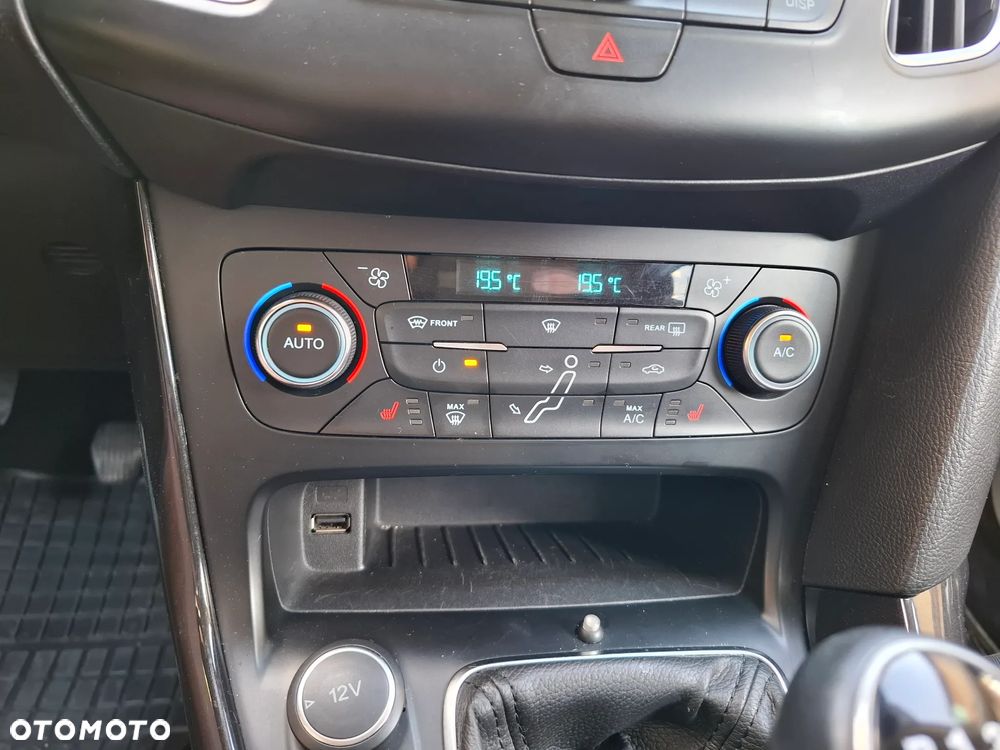 Ford Focus 2.0 TDCi Titanium ASS - 15