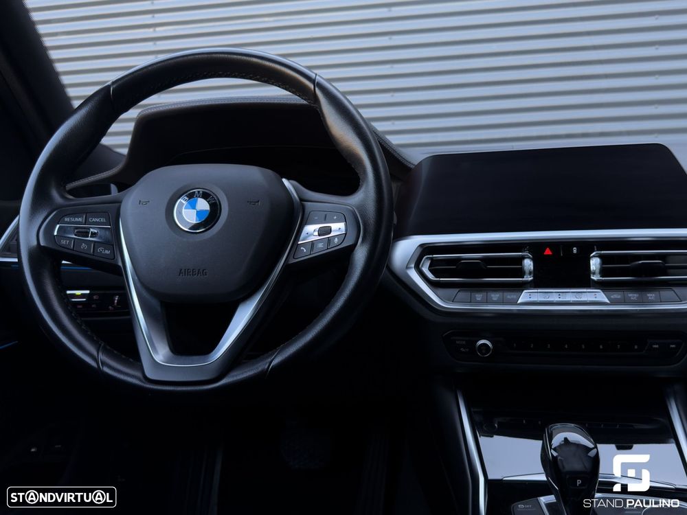 BMW 330 e Line Luxury Auto - 37