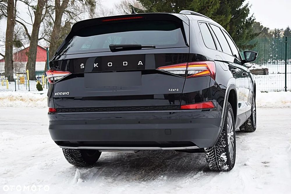 Skoda Kodiaq 2.0 TDI 4x4 DSG Sportline - 4