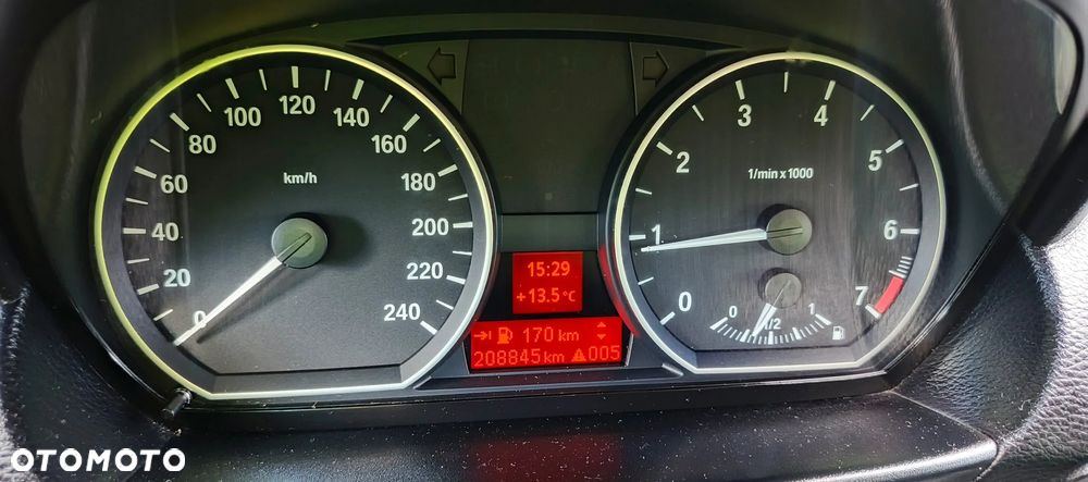 BMW Seria 1 116i - 21