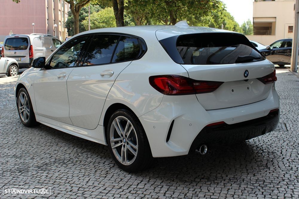 BMW 116 d Pack Desportivo M Auto - 10
