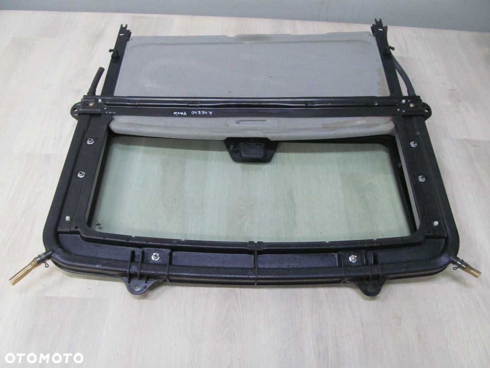 TOYOTA AVENSIS VERSO SZYBERDACH PRZOD 01-07 - 4