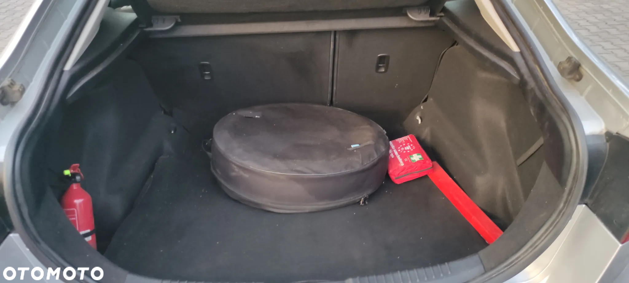Ford Mondeo 2.0 Ghia - 13