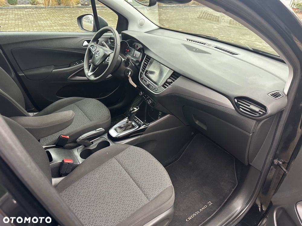 Opel Crossland X 1.2 T Design Line S&S - 8