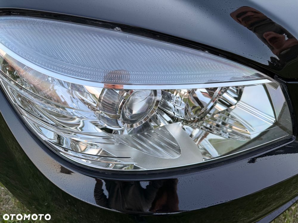 Mercedes-Benz Klasa C 180 Kompressor BlueEFFICIENCY Avantgarde - 20