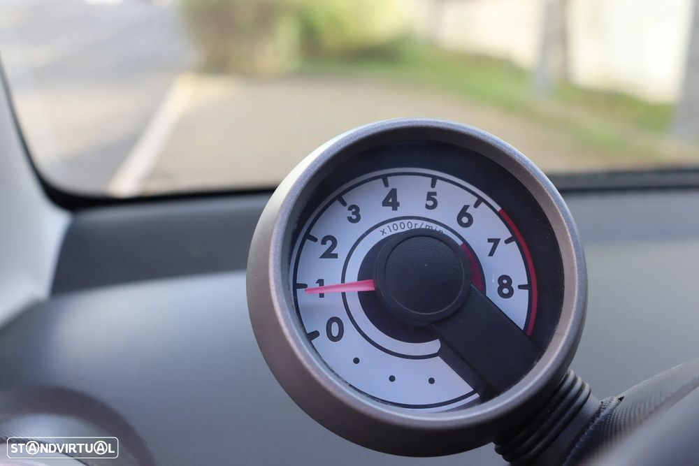 Peugeot 107 1.0 Trendy - 6