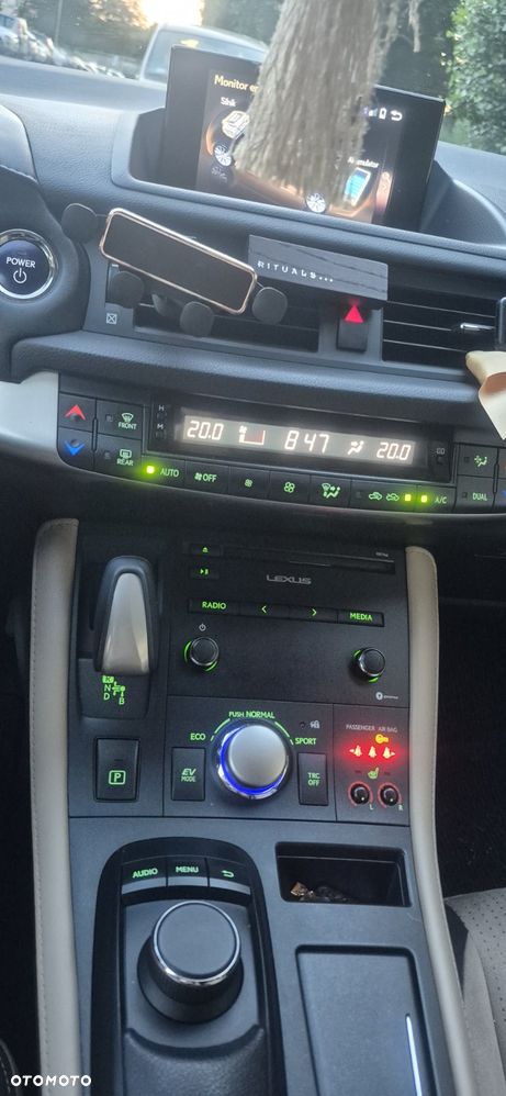 Lexus CT 200h Elegance - 13