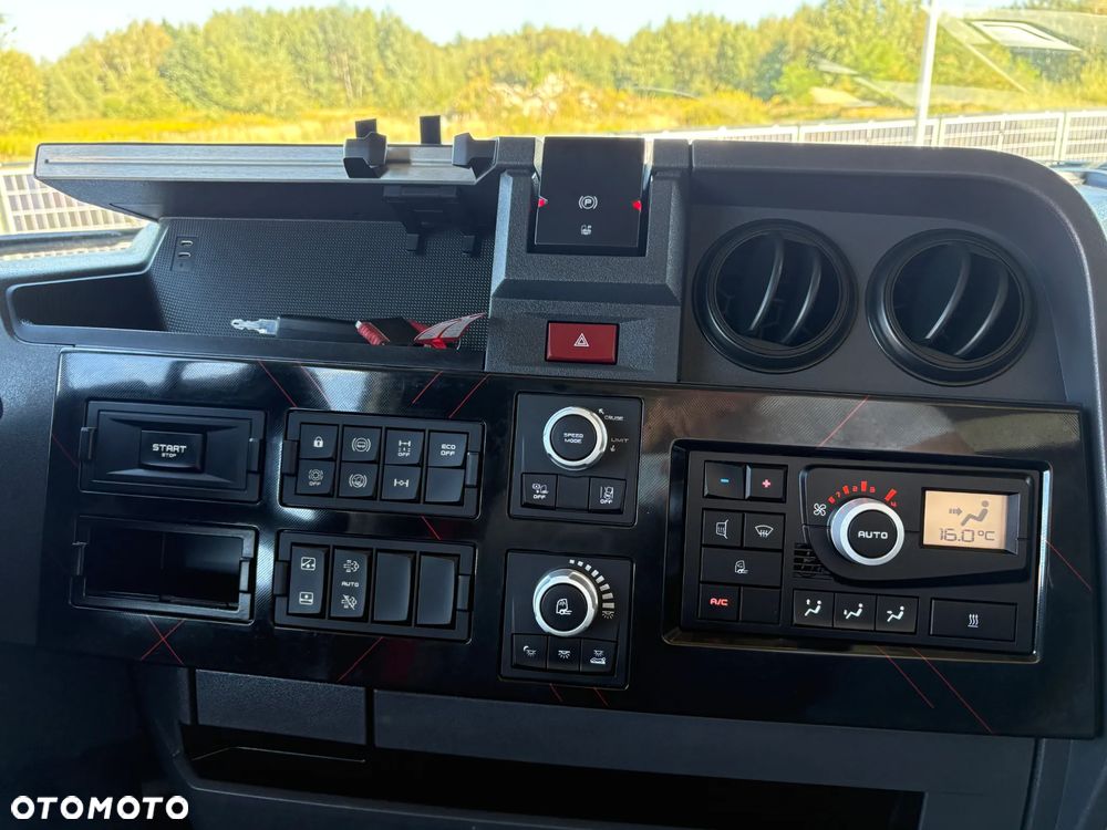 Renault *GWARANCJA* T520 - 18