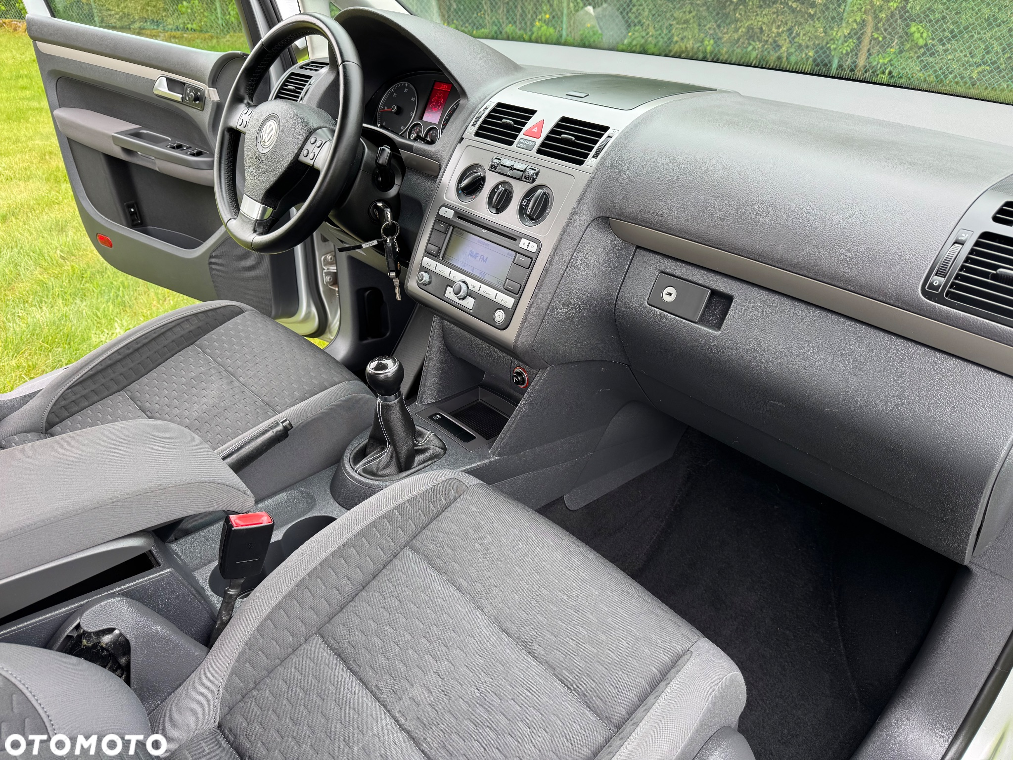 Volkswagen Touran 1.9 TDI DPF Blue Motion Highline - 38