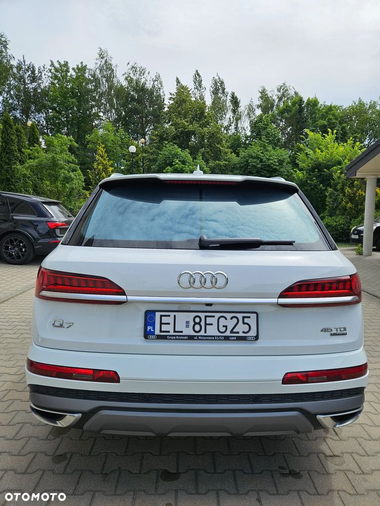 Audi Q7 - 8