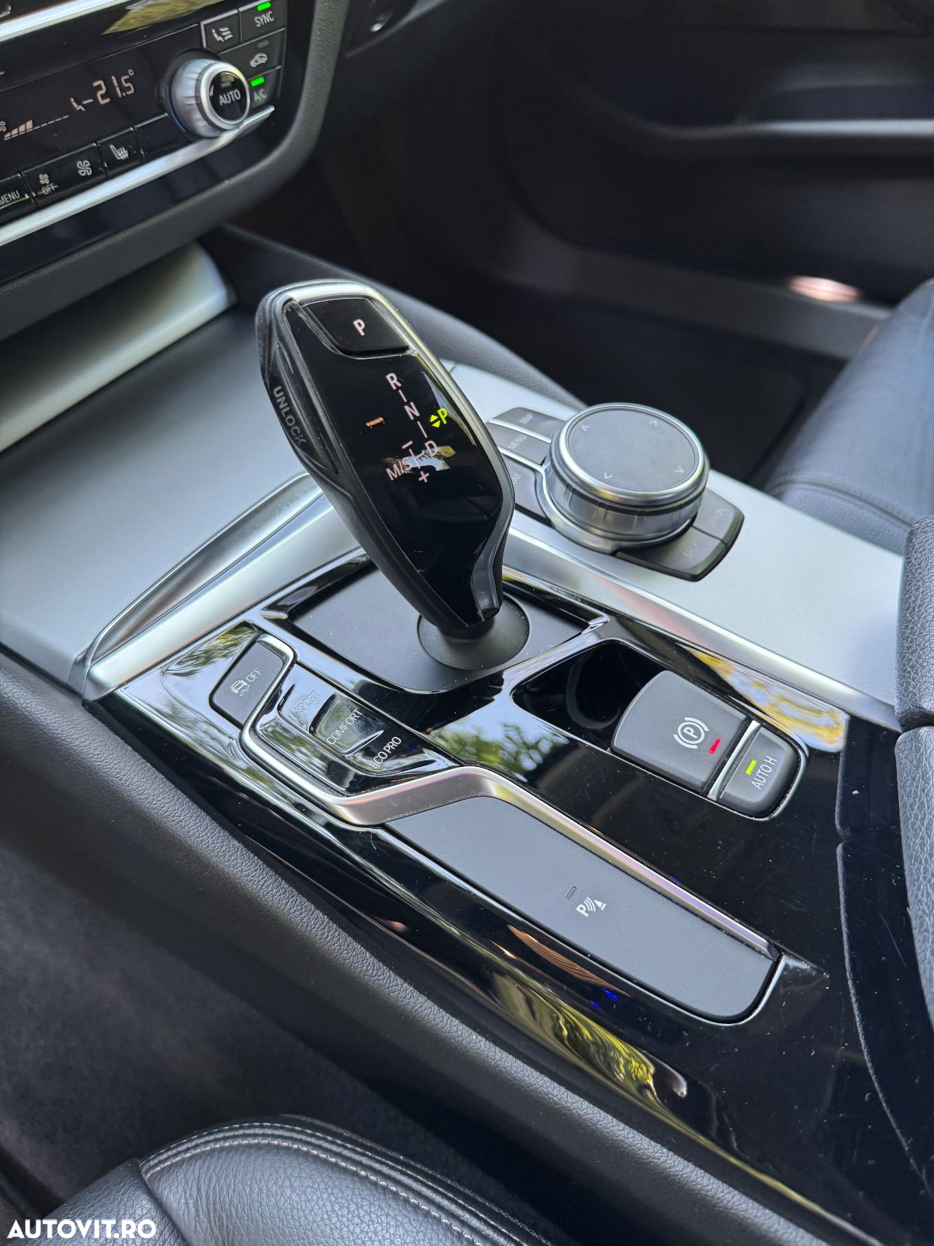 BMW Seria 5 520d Aut. Sport Line - 17