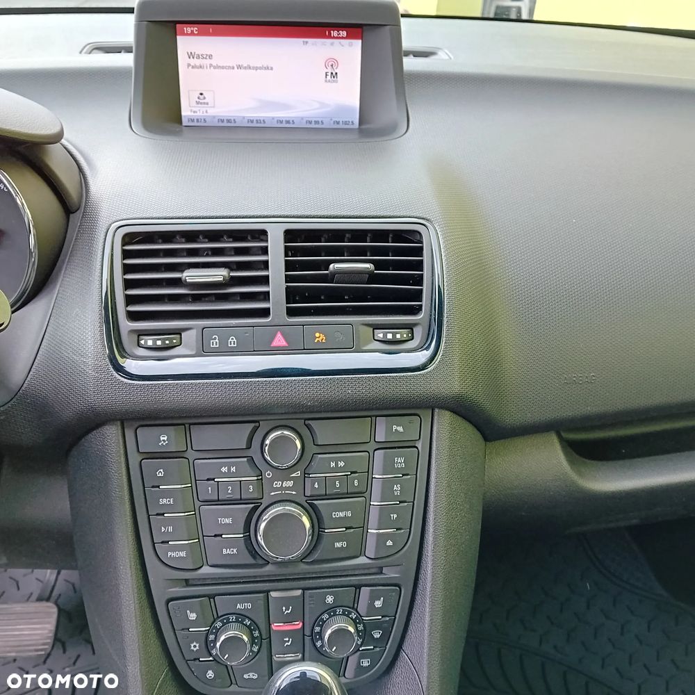 Opel Meriva - 25