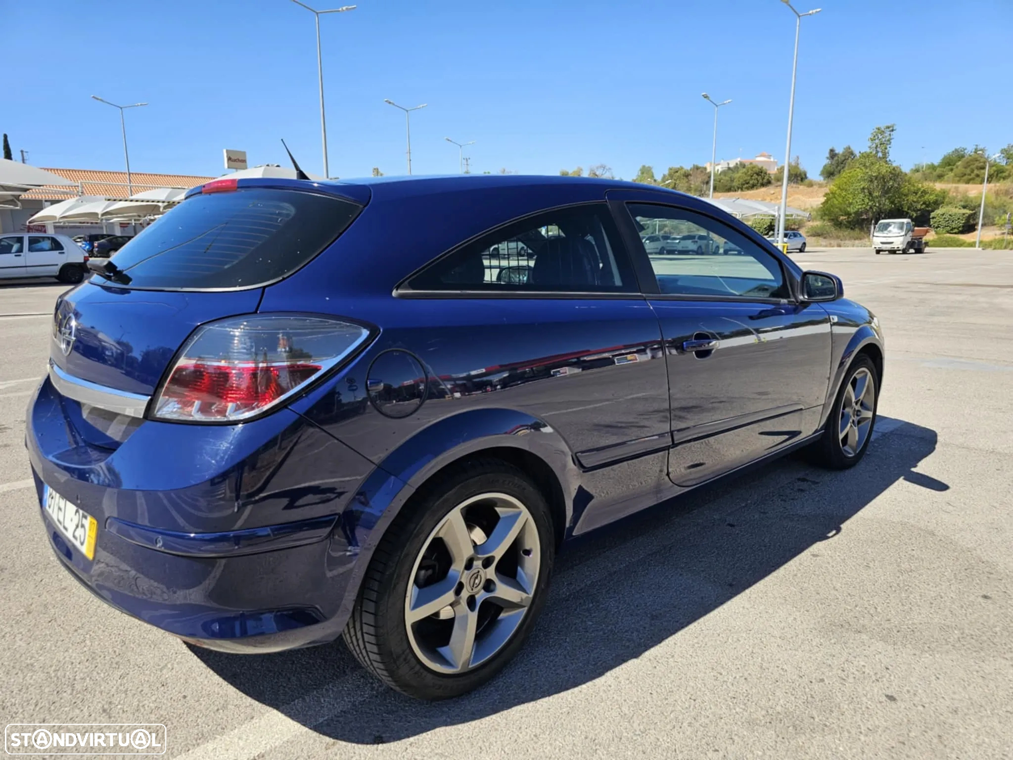 Opel Astra GTC 1.7 CDTi - 4