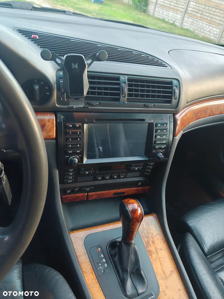 BMW Seria 7 728i L - 7