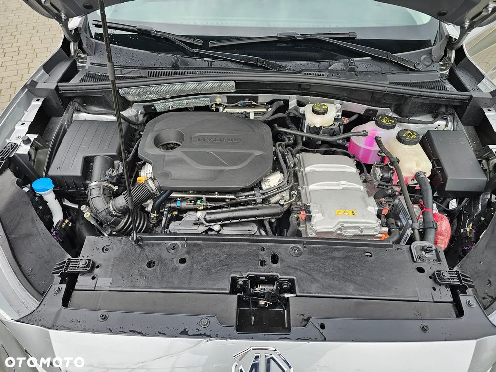 MG ZS Hybrid+ - 24