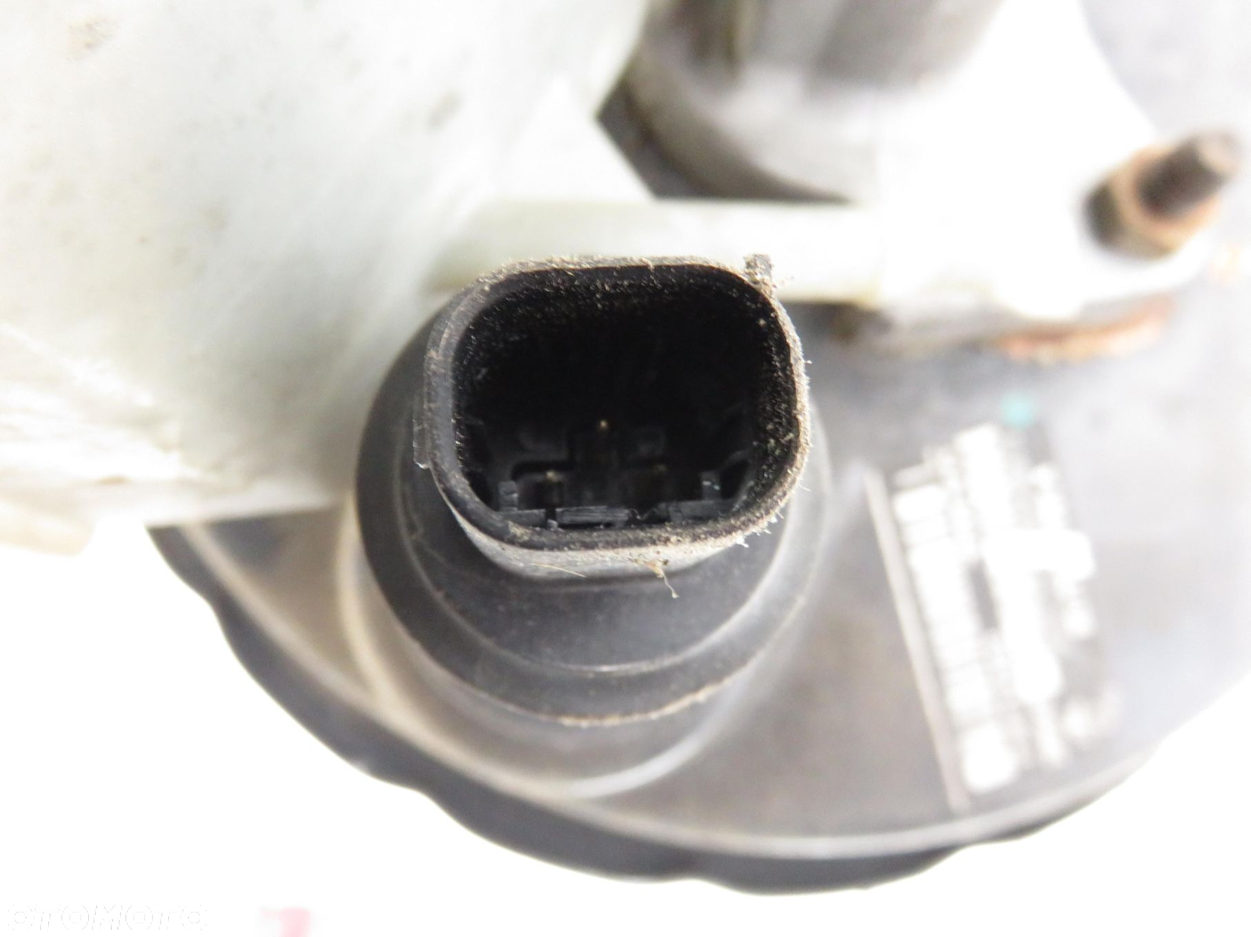 SERWO VOLVO S60 I 2.4 P30714322 - 2