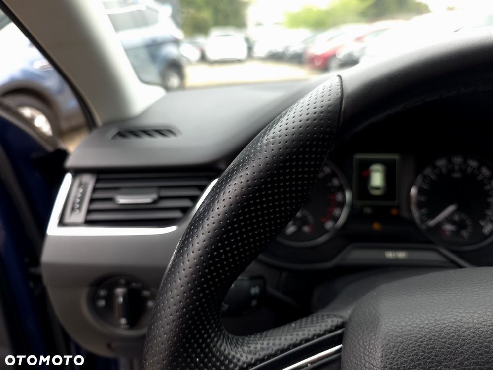 Skoda Octavia 2.0 TDI Elegance - 23