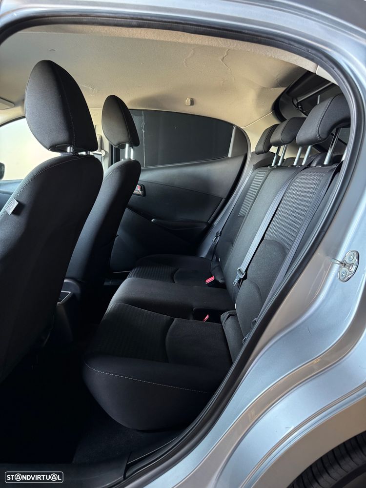 Mazda 2 1.5 Sky-G Evolve Navi - 6