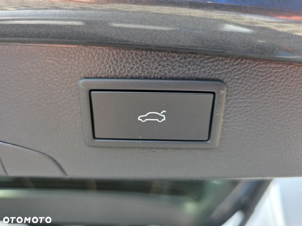 Volkswagen Passat - 26