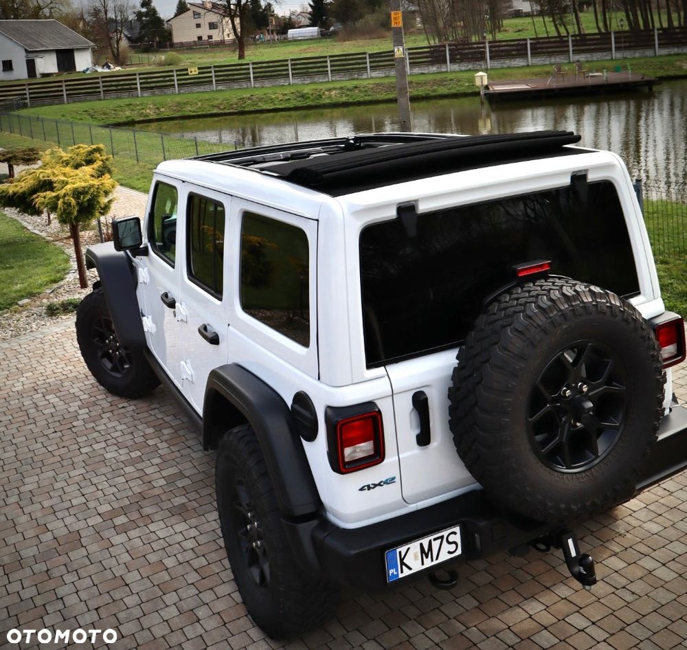 Jeep Wrangler - 16