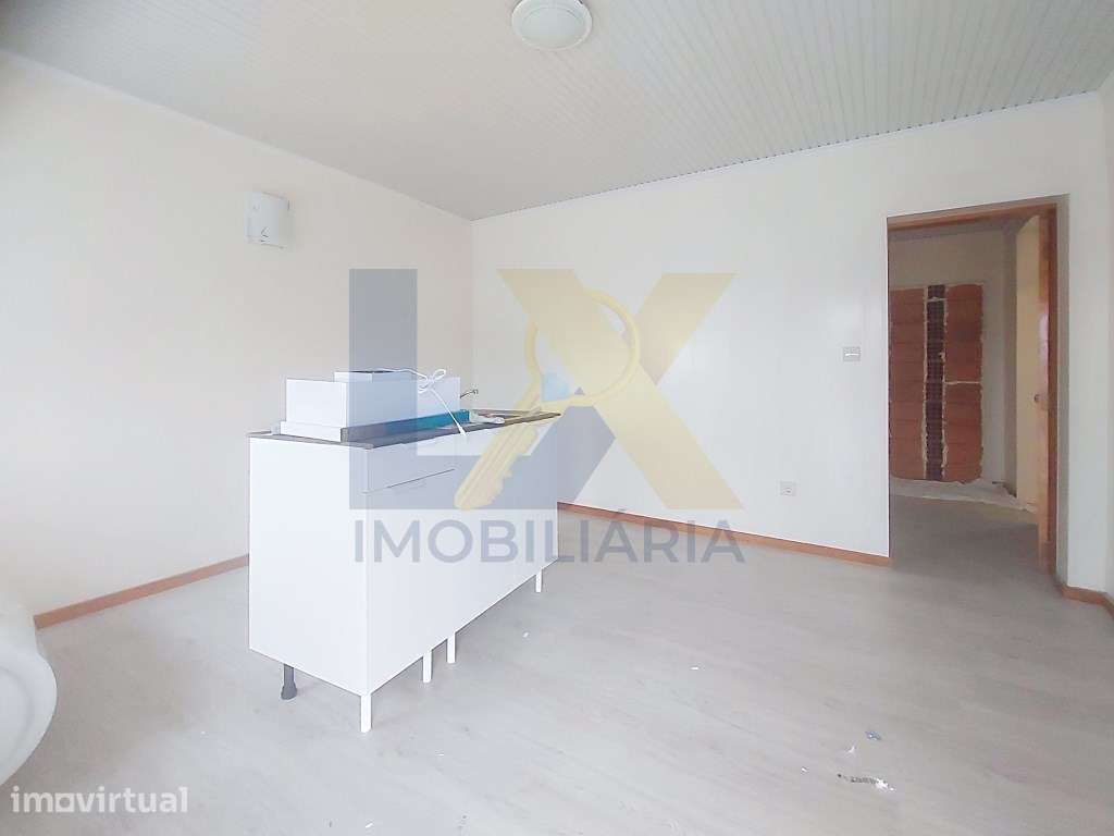 Moradia T1 de vila em Aradas para arrendar!!!! - Grande imagem: 2/8