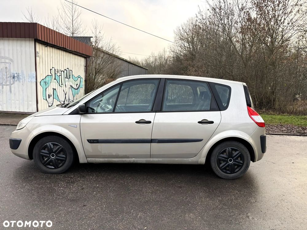 Renault Scenic 1.6 16V Confort Expression - 5