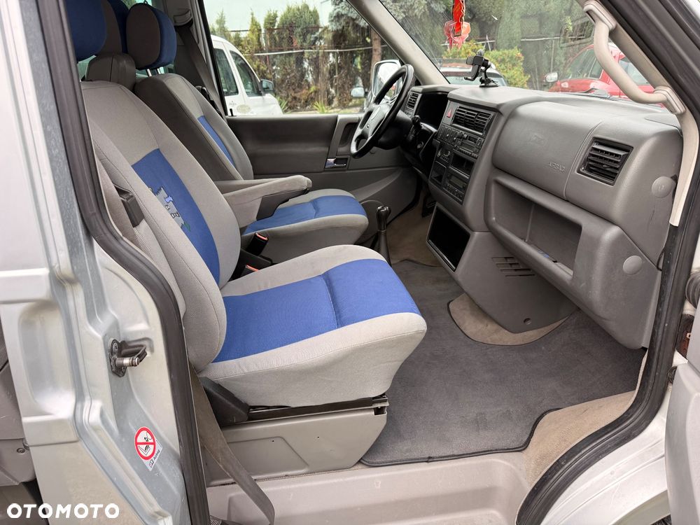Volkswagen Multivan Standard - 12