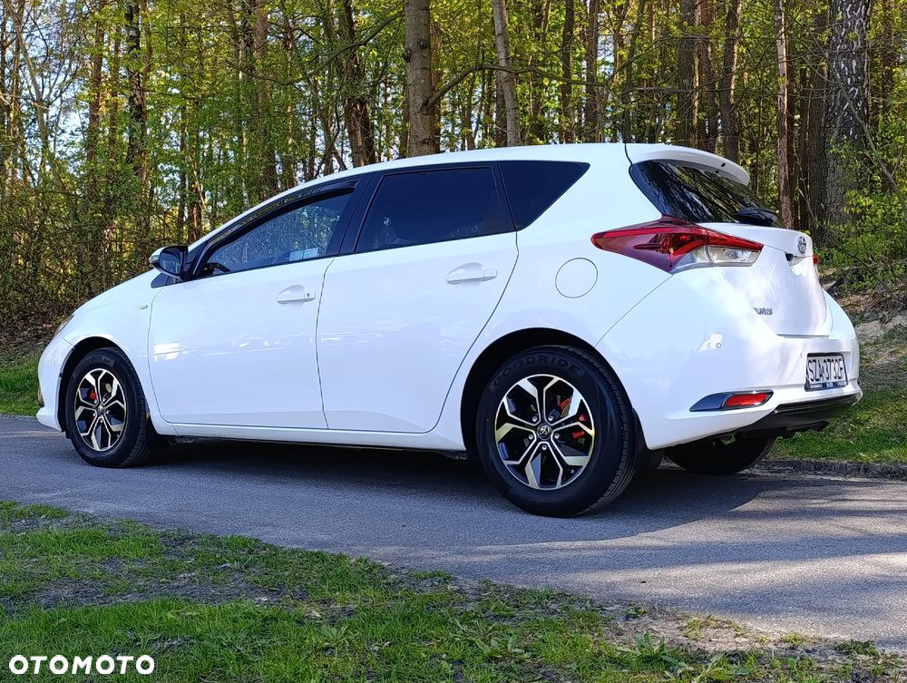 Toyota Auris 1.33 VVT-i Comfort - 37
