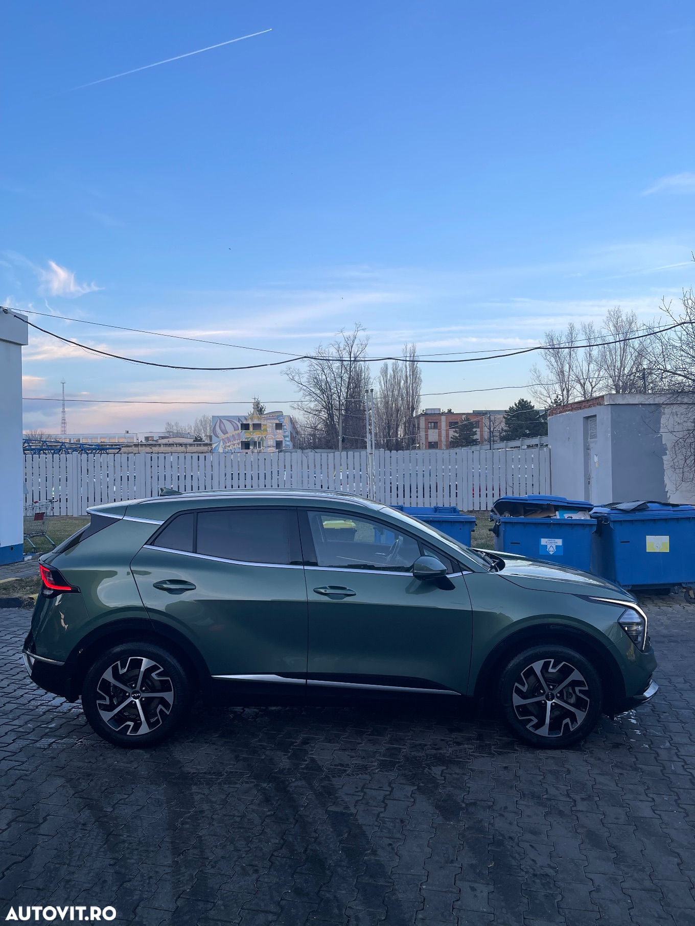 Kia Sportage 1.6 T-GDI HEV 6AT 4x4 Business Line - 4