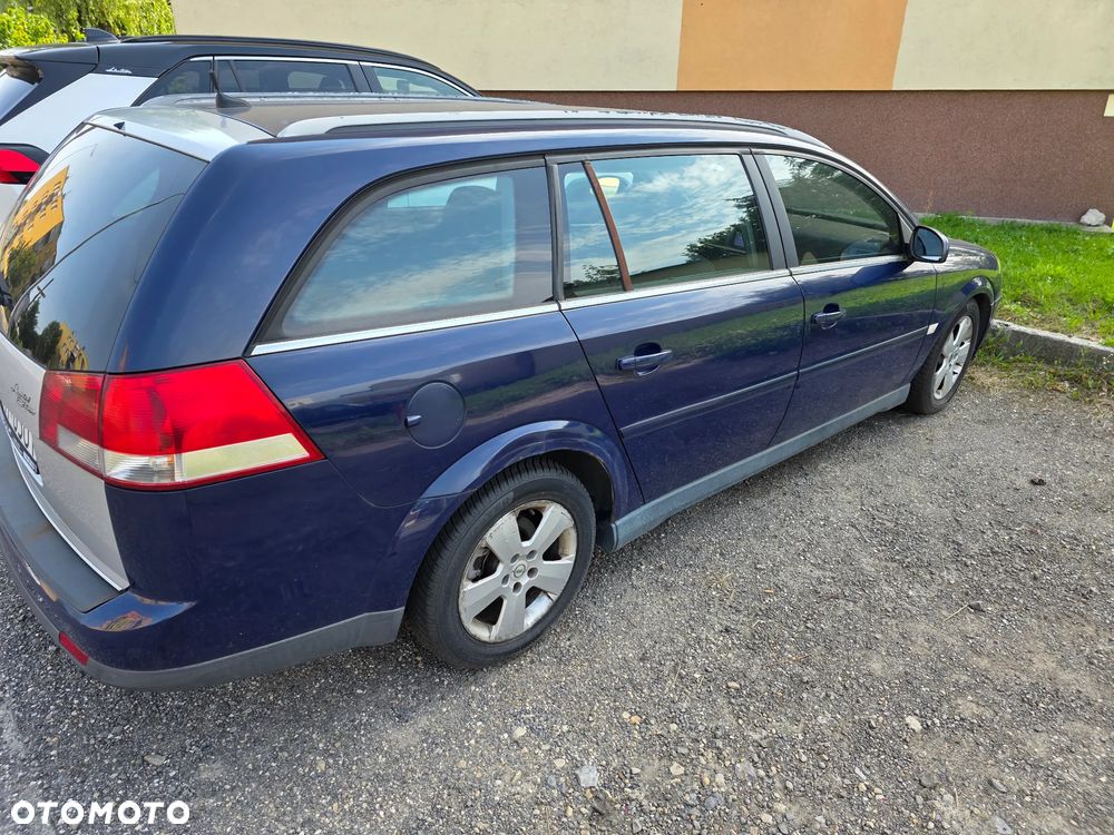 Opel Vectra 2.2 DTI Comfort - 1