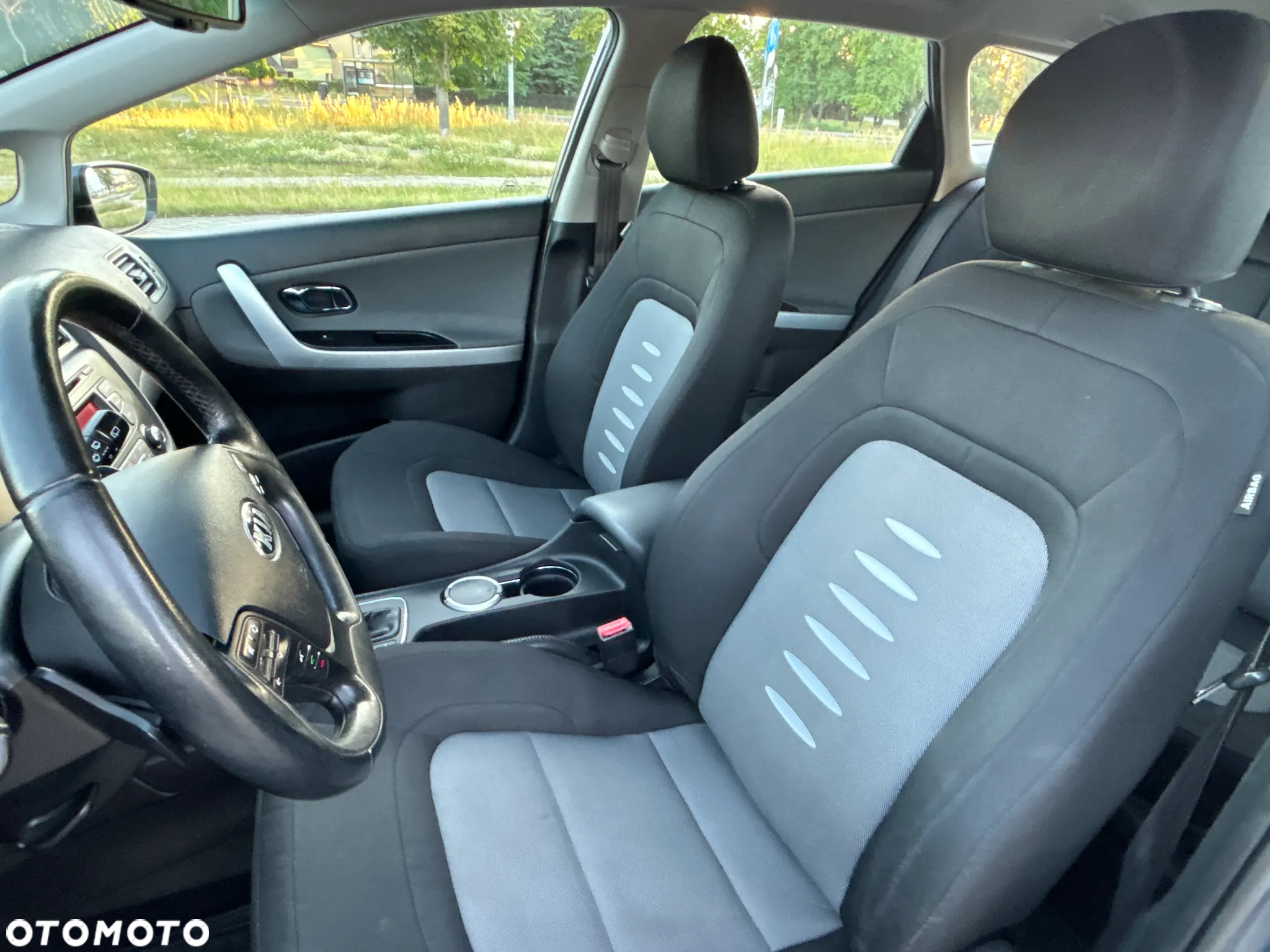 Kia Ceed 1.6 GDI DCT Platinum Edition - 21