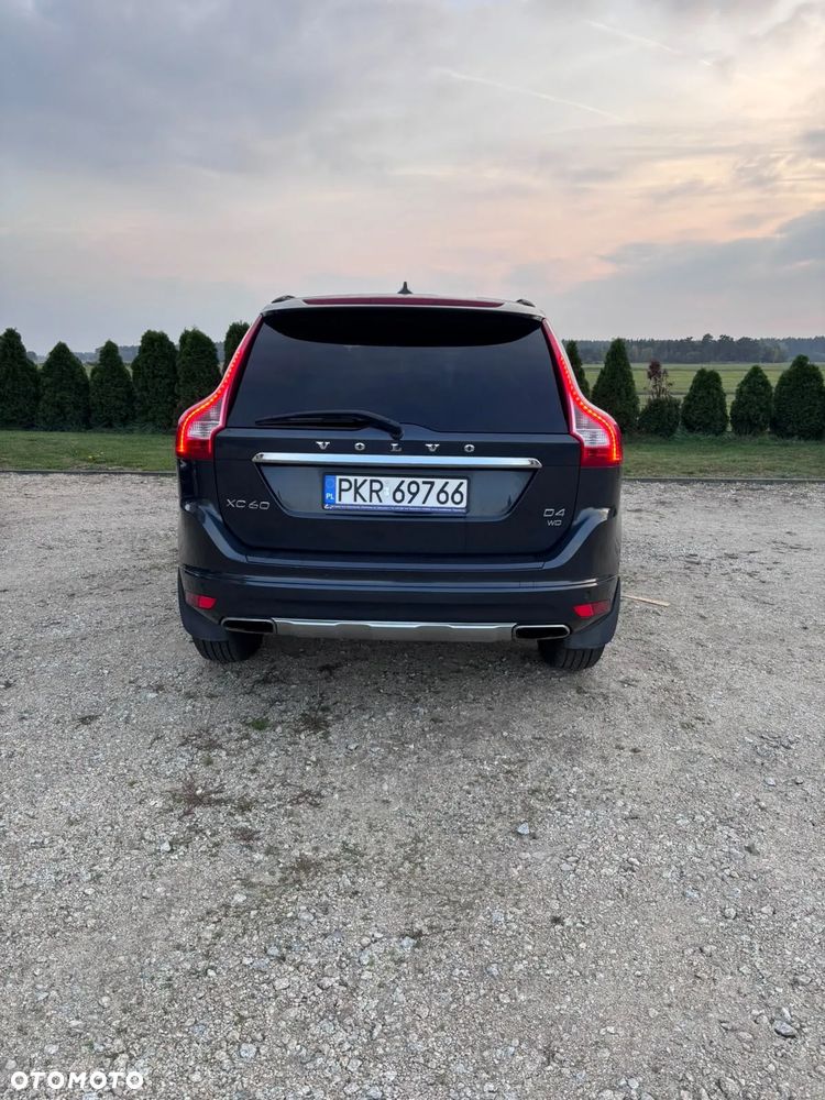 Volvo XC 60 D4 AWD Momentum - 10