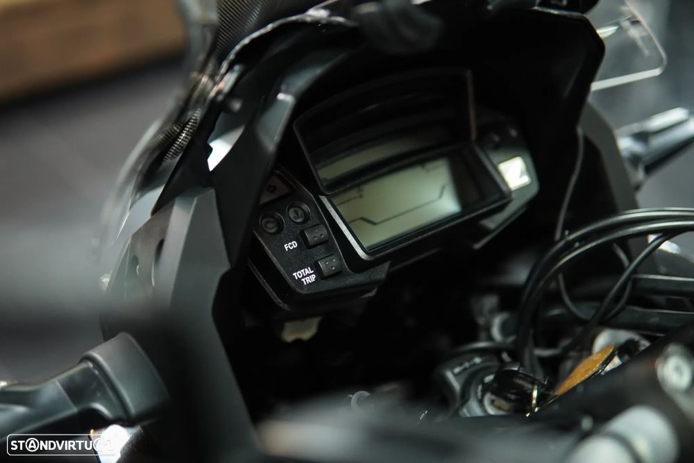 Honda VFR 1200 XD - 38