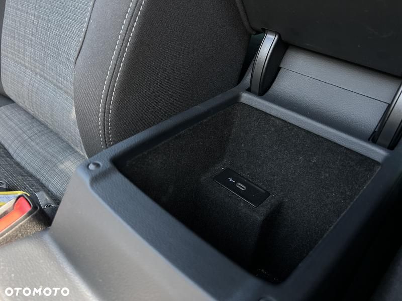 Volkswagen Passat Variant 2.0 TDI EVO Business DSG - 21