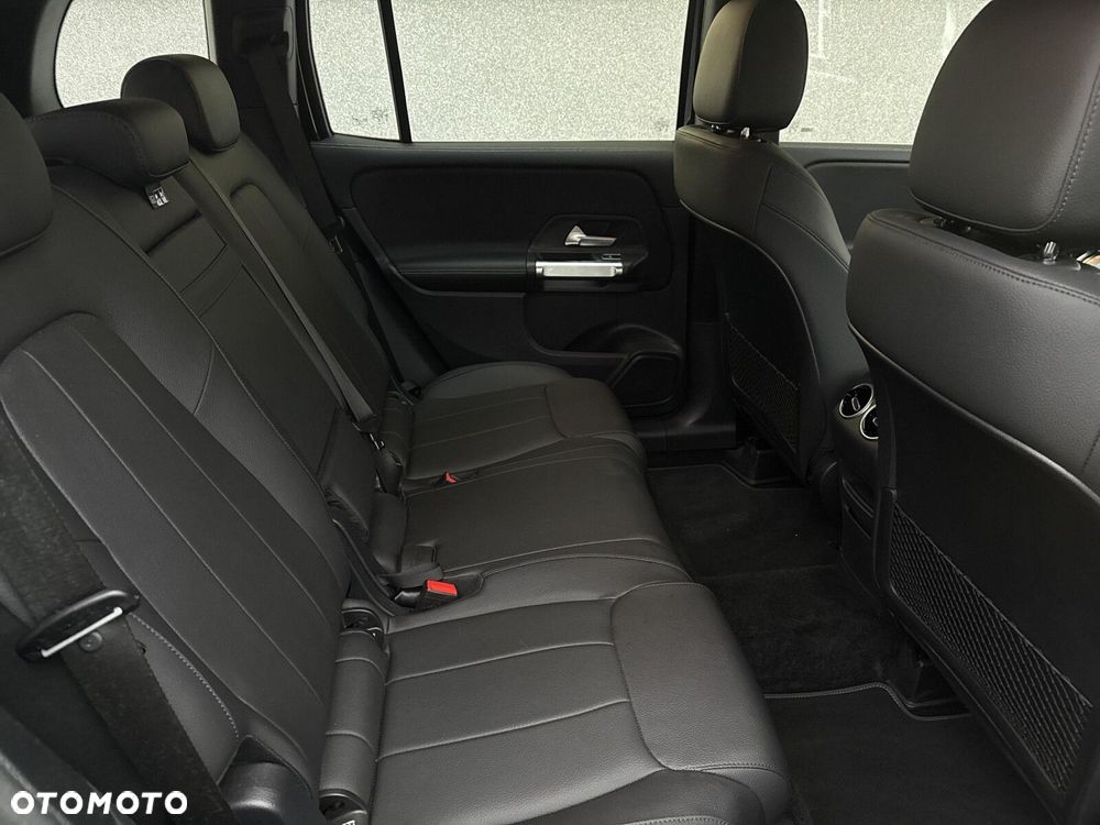 Mercedes-Benz GLB - 20