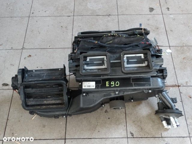 BMW 3 E90 E91 E92 335i Nagrzewnica Kompletna Klimatronik, Europa, Valeo IHKA E9x LL 64119132569 9132569   BMW 316d 316i 318d 318i 320i 320d  323i 325d 325i 328i 330d 330i 335i 335d - 2