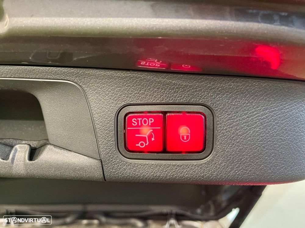 Mercedes-Benz GLA 250 e AMG Line - 35