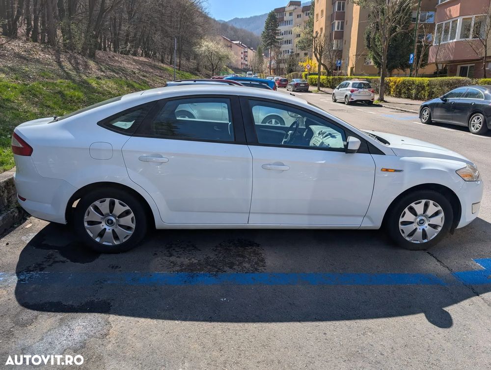 Ford Mondeo - 7