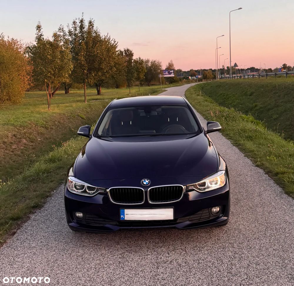 BMW Seria 3 318d - 8